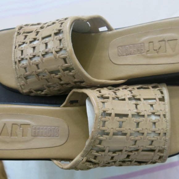 Art Effects Shoes - Art Effects brand new beige slipper